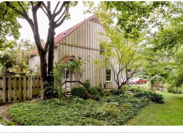 Carriage House Hideaway In Center Of Chestertown Exteriör bild