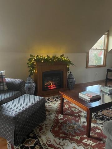 Carriage House Hideaway In Center Of Chestertown Exteriör bild